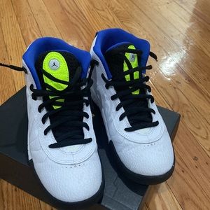 White/volt-Black size 3 Jordan Jumpman. Worn twice